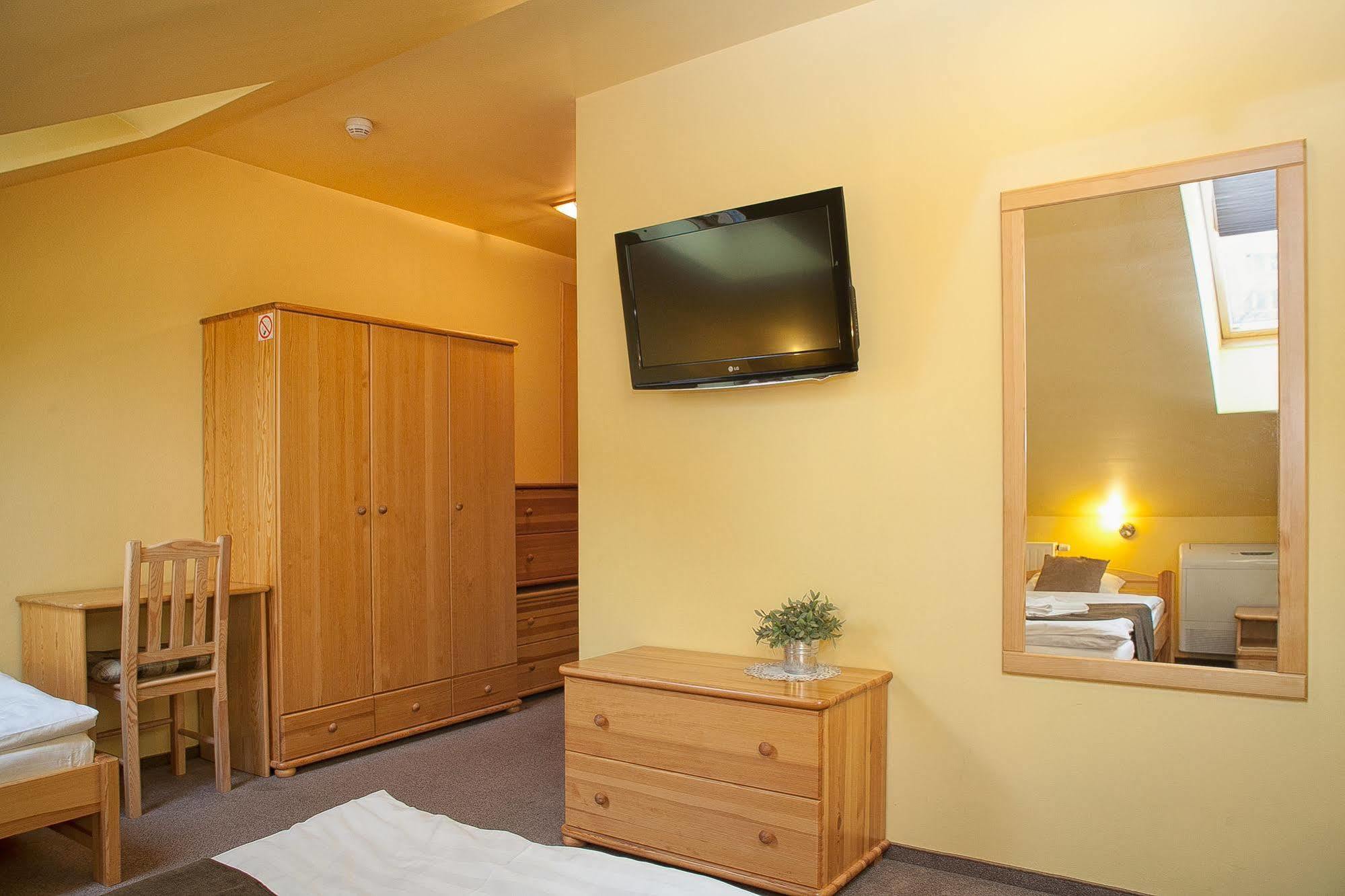 H31 Aparthotel พอซนาน ภายนอก รูปภาพ